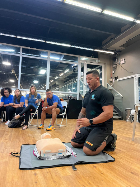 Foto da capa de Emergencias Lifes - Curso de Primeiros Socorros RJ